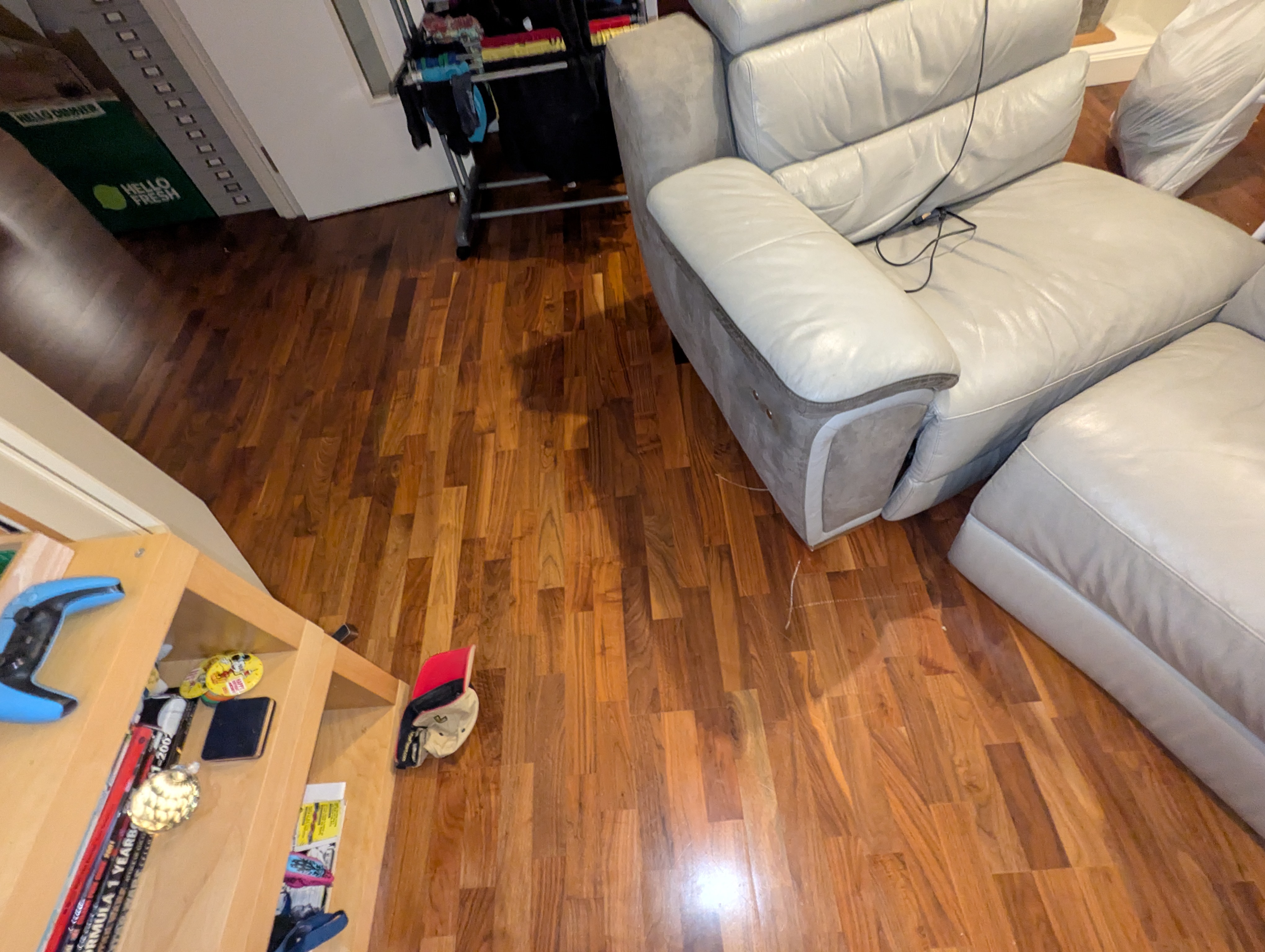 Sofa scratching floor (10).jpg